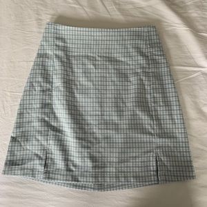 BRANDY MELVILLE SKIRT